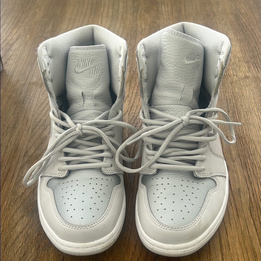 Silver Air Jordan one retro high size 11